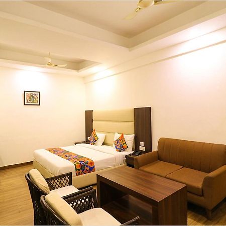 Hotel Bel Morris New Delhi Exterior photo