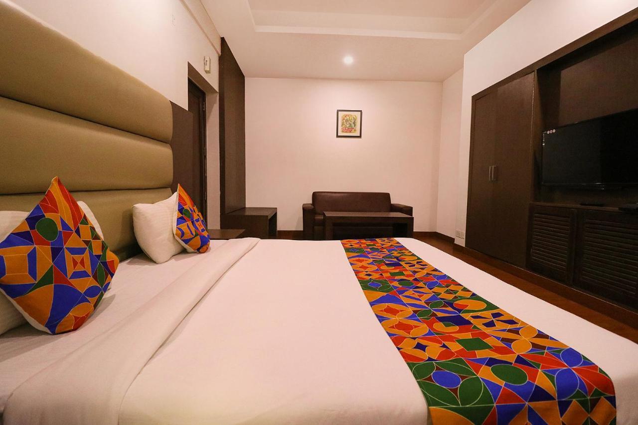Hotel Bel Morris New Delhi Exterior photo
