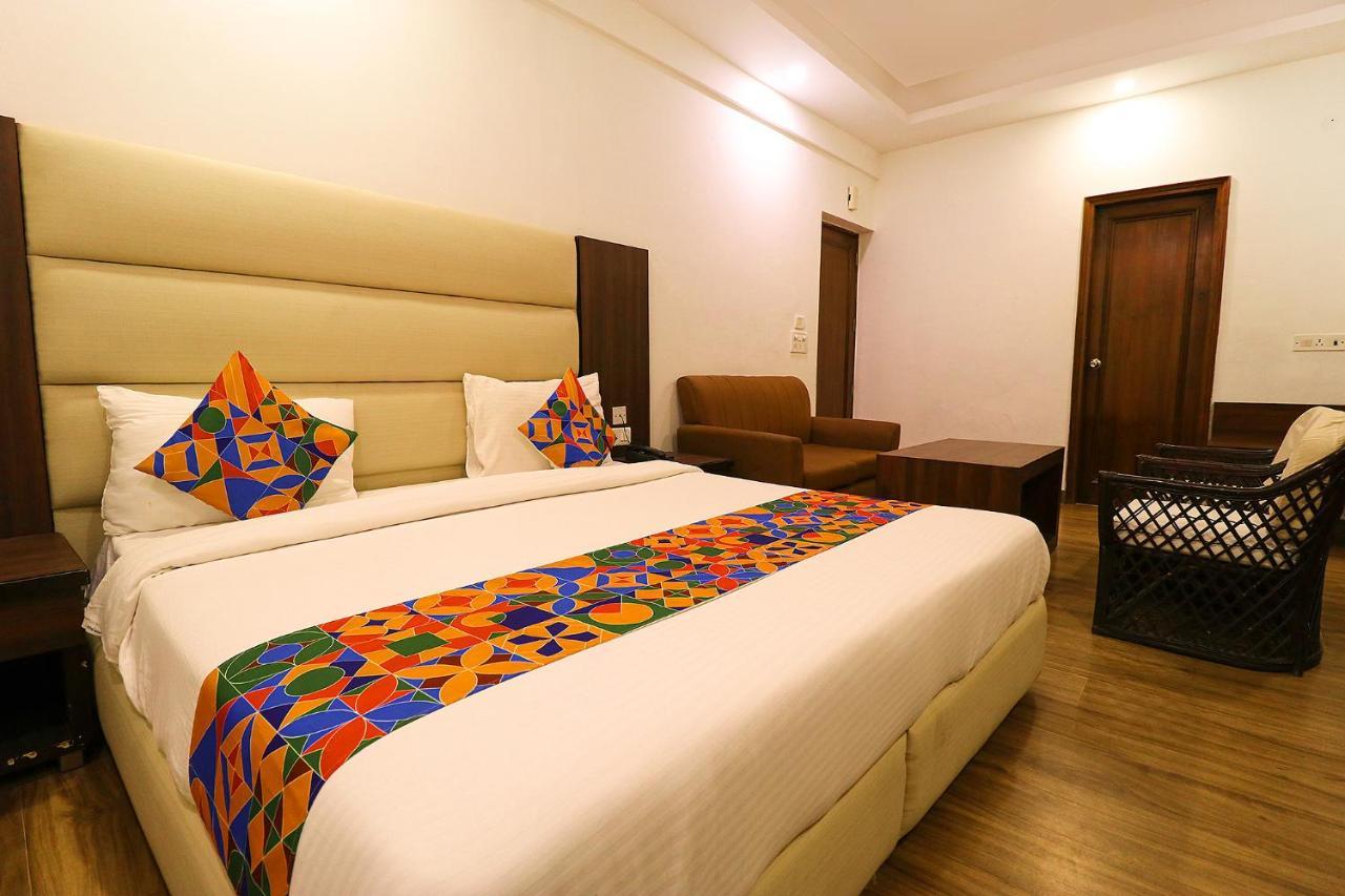 Hotel Bel Morris New Delhi Exterior photo