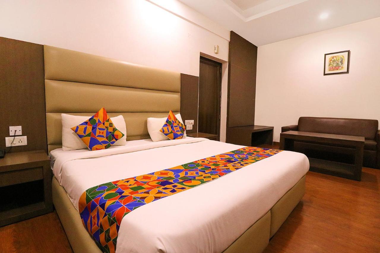 Hotel Bel Morris New Delhi Exterior photo