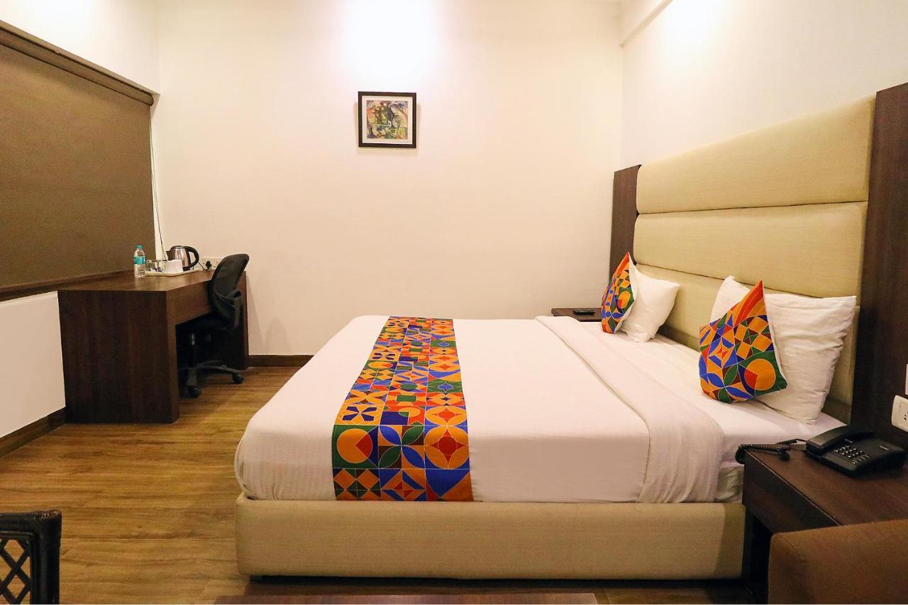 Hotel Bel Morris New Delhi Exterior photo